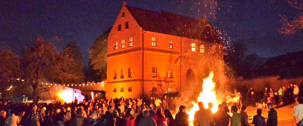 Walpurgisnacht auf der Alten Burg in Penzlin » Seeweide Naturcampingplatz Penzlin